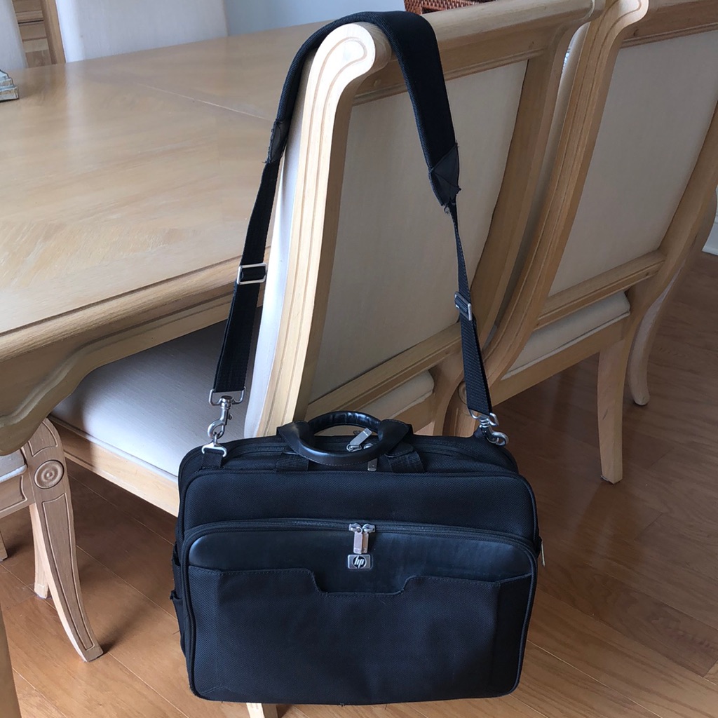 Hewlett Packard Laptop Crossbody Bag